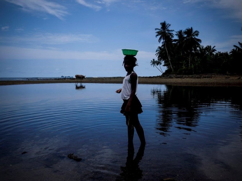 São Tomé: sorrisos de cajamanga, praias de café